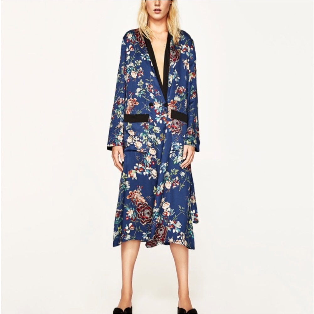 NWT Zara Blue Long Floral Satin Kimono Robe Dress - Picture 4 of 8
